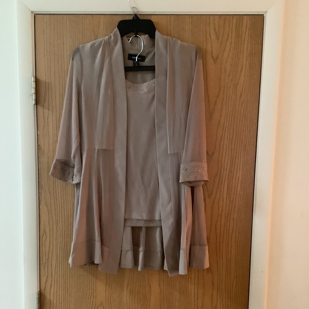 Tan R.M.Richard’s Sz 8 Jacket & Top